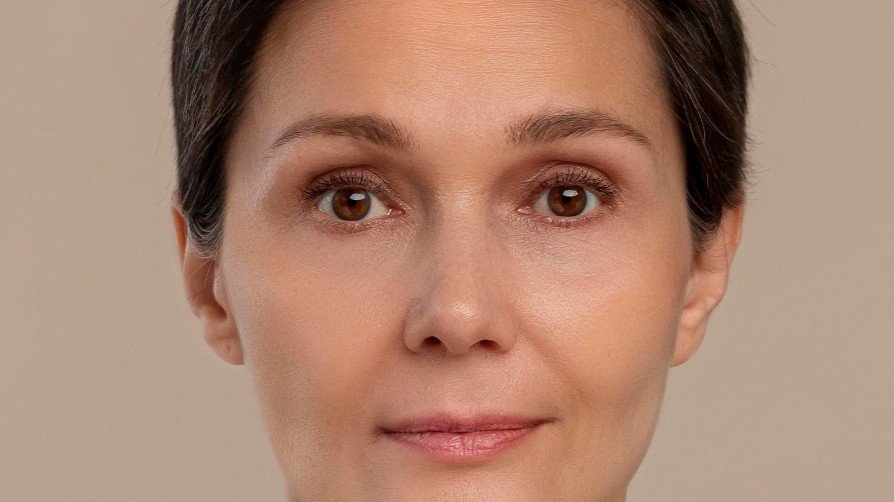 قبل حقن الفيلر والبوتوكس